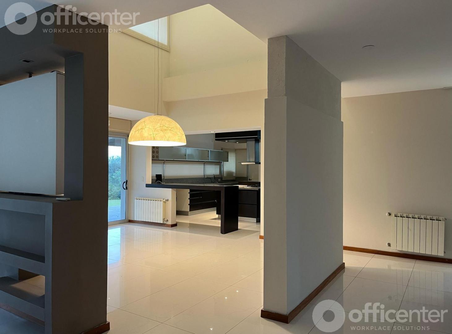 Foto de Hermosa Casa de Alta Categoría en 4 Hojas - 4 Dormitorios y Pileta, imagen 1