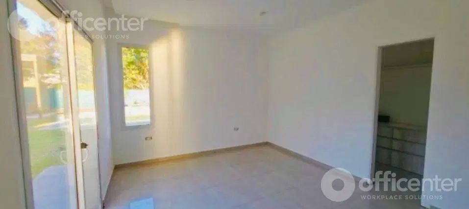 Hermosa Casa en Venta en Barrio Privado La Morada - 641 m2 terreno 4