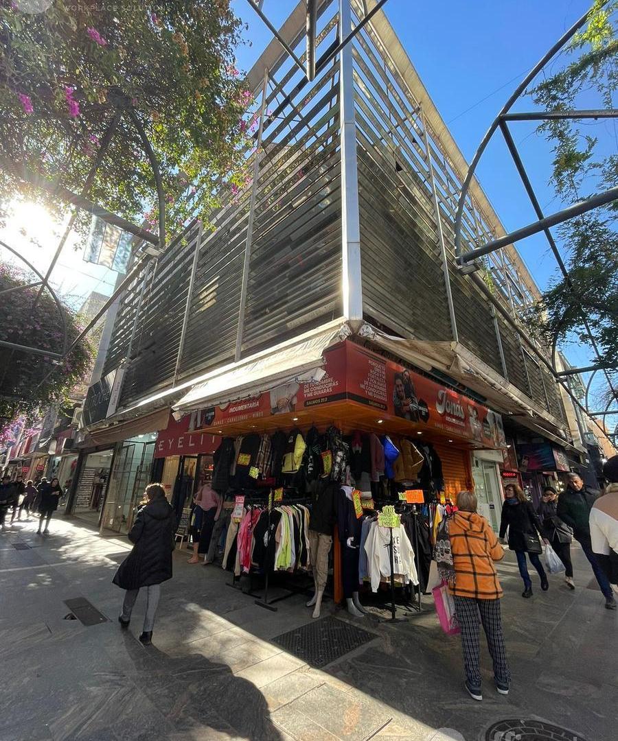 Foto de Local en Plena Peatonal de Córdoba -San Martín esq. 25 de Mayo - Zona Centro, imagen 3