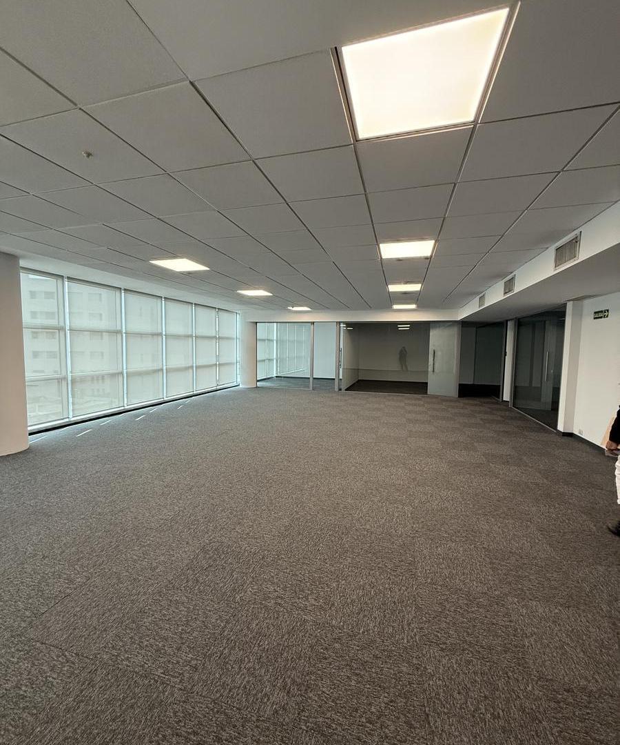 Foto de Oficina en Capitalinas en Alquiler - 180 m2 - 2 Privados y 1 Sala de, imagen 5