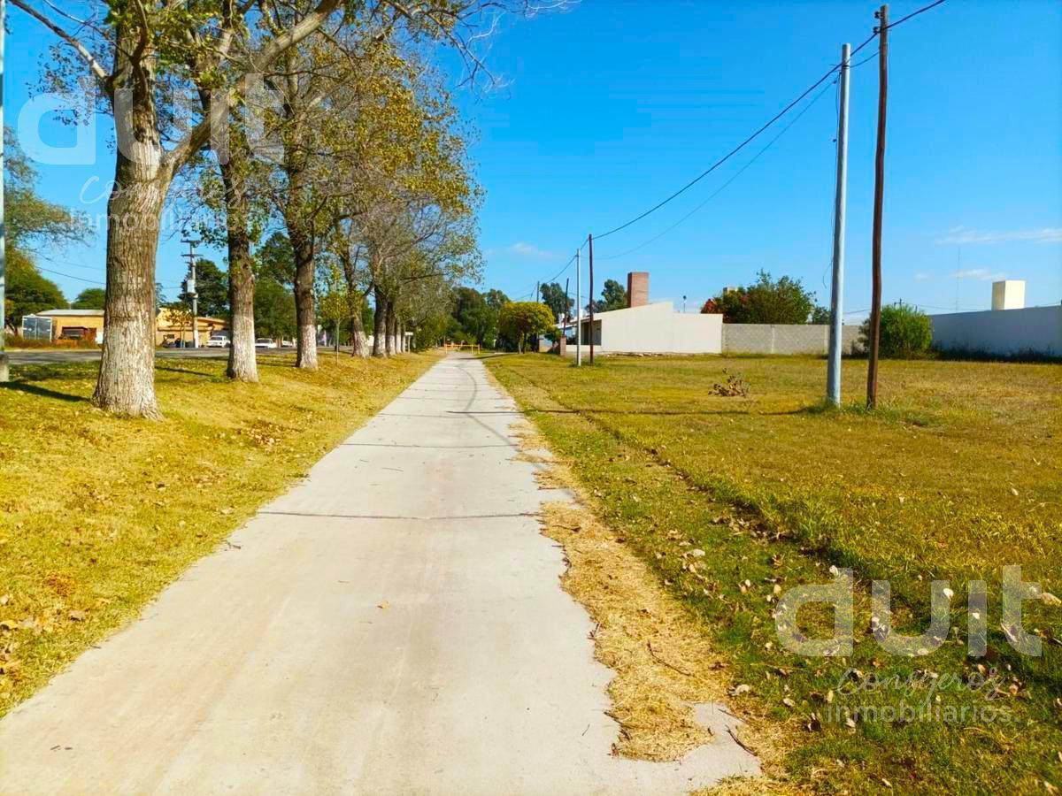 Lote a La Venta en El Ingreso de Bouwer 5
