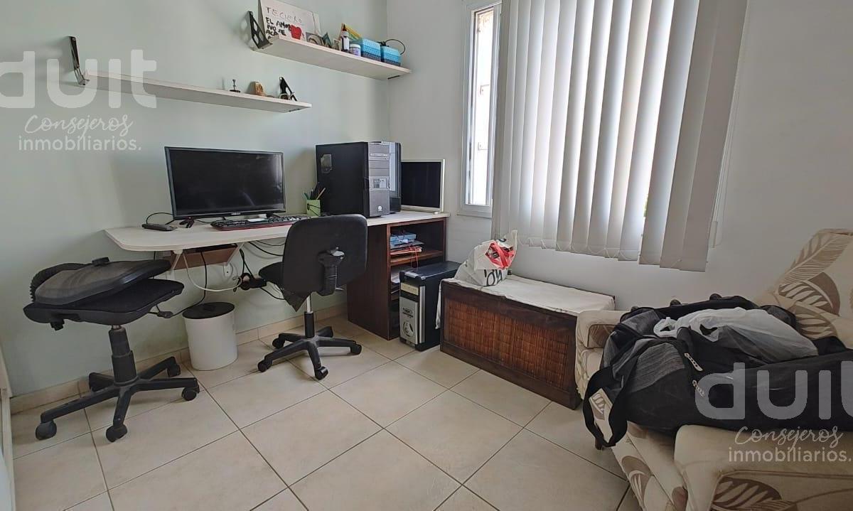 Duplex 3 Dorm. con Dos Cocheras! Apto Credito en Complejo Cerrado 4