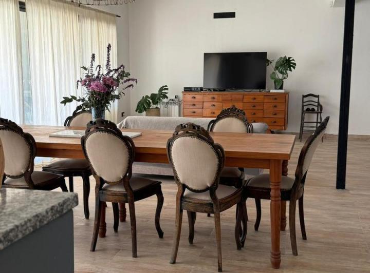 Casa en venta 3 dormitorios y 3 baños en Docta Avenida 1