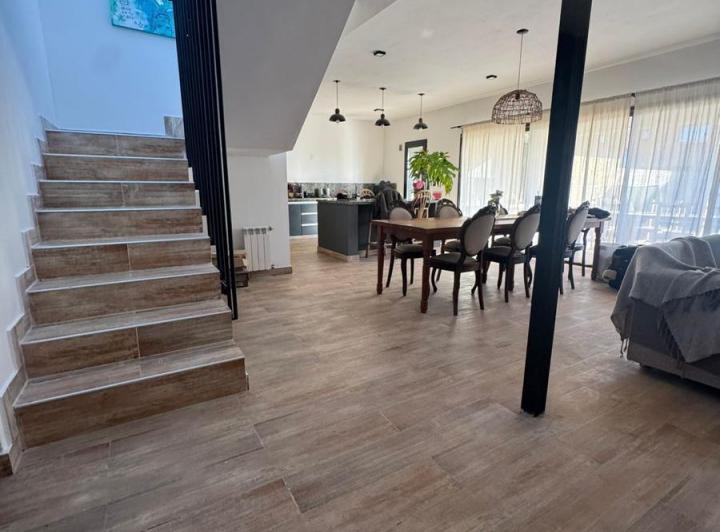 Casa en venta 3 dormitorios y 3 baños en Docta Avenida 4