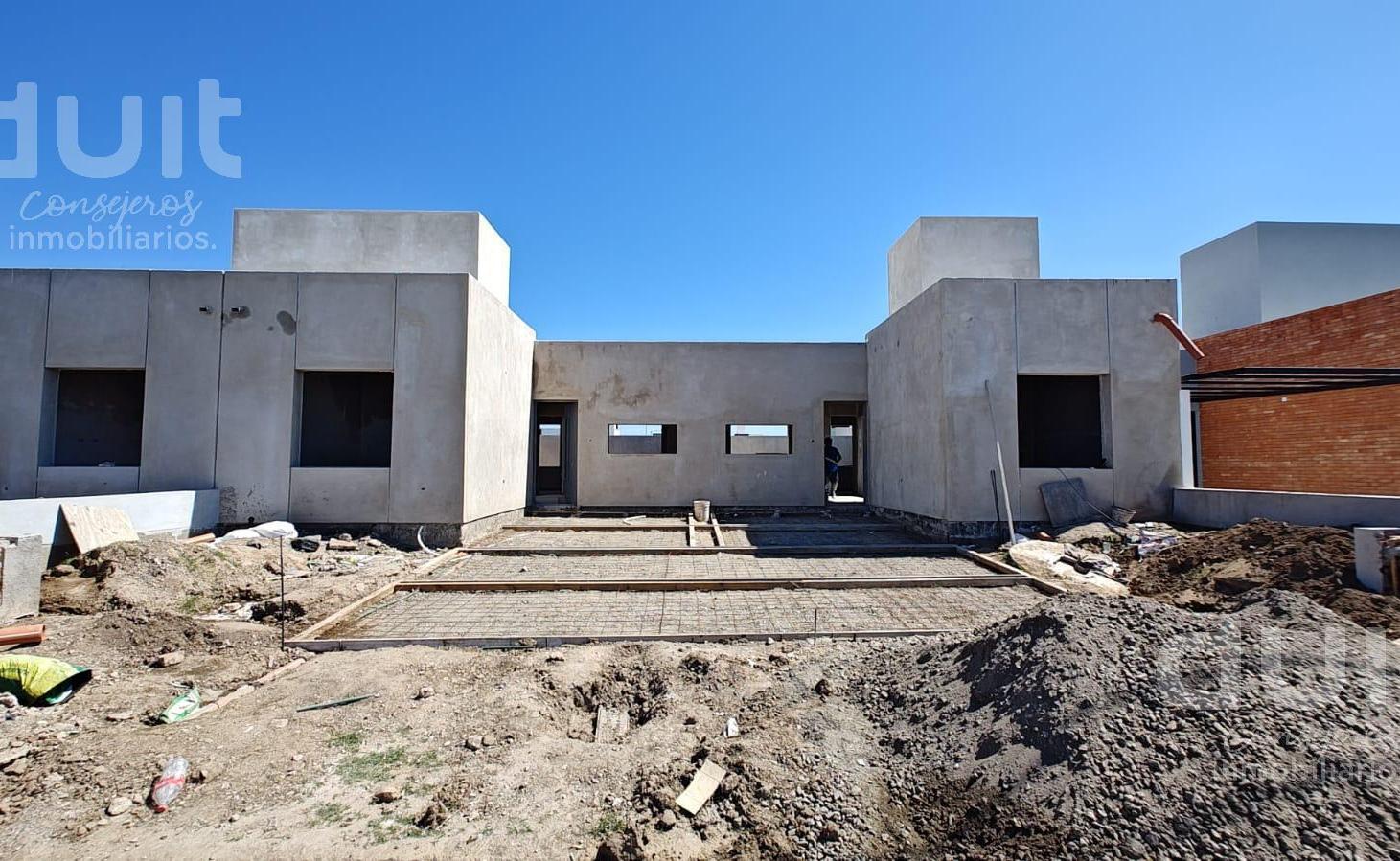 Foto de Excelentes duplex en Quebradas de Manantiales! 2 dormitorios! Lote, imagen 1