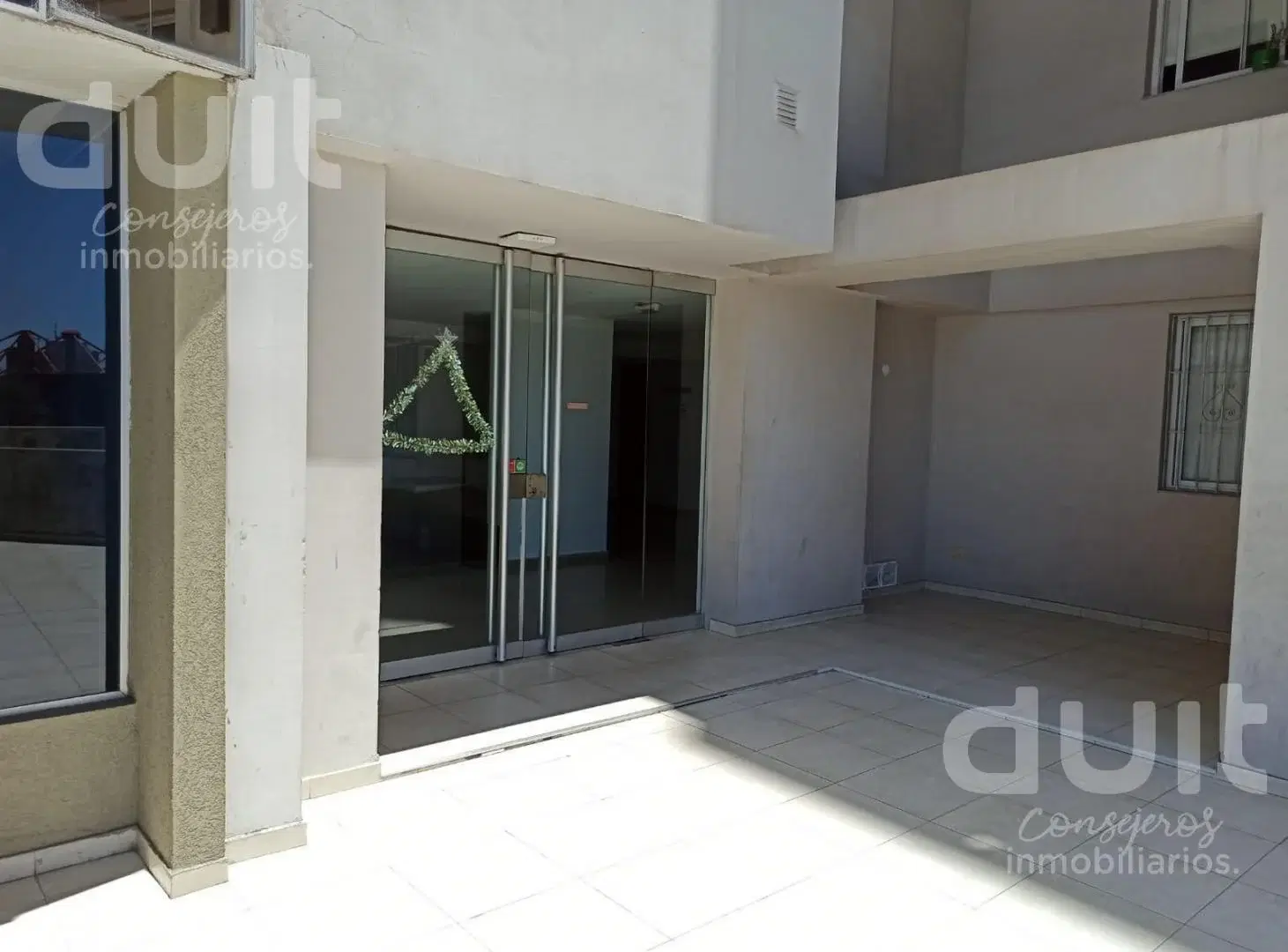 Departamento 1 dormitorio con Balcón y cochera doble Avenida Poeta Lugones 4
