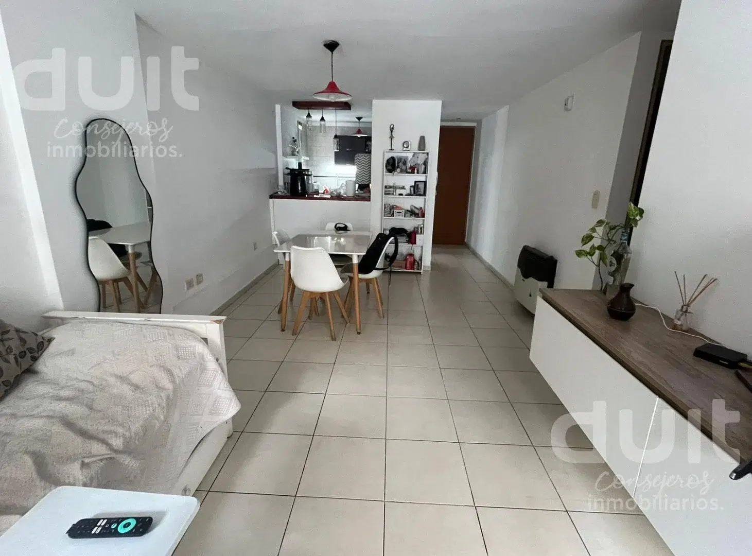 Departamento 1 dormitorio con Balcón y cochera doble Avenida Poeta Lugones 2