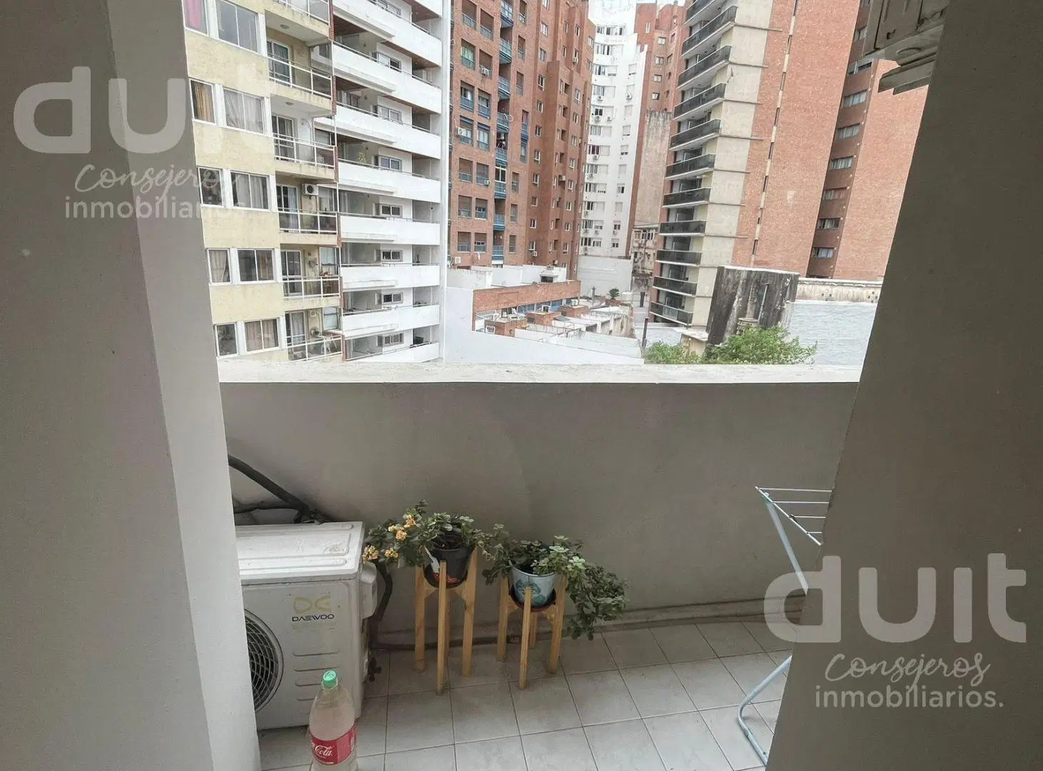 Departamento 1 dormitorio con Balcón y cochera doble Avenida Poeta Lugones 5