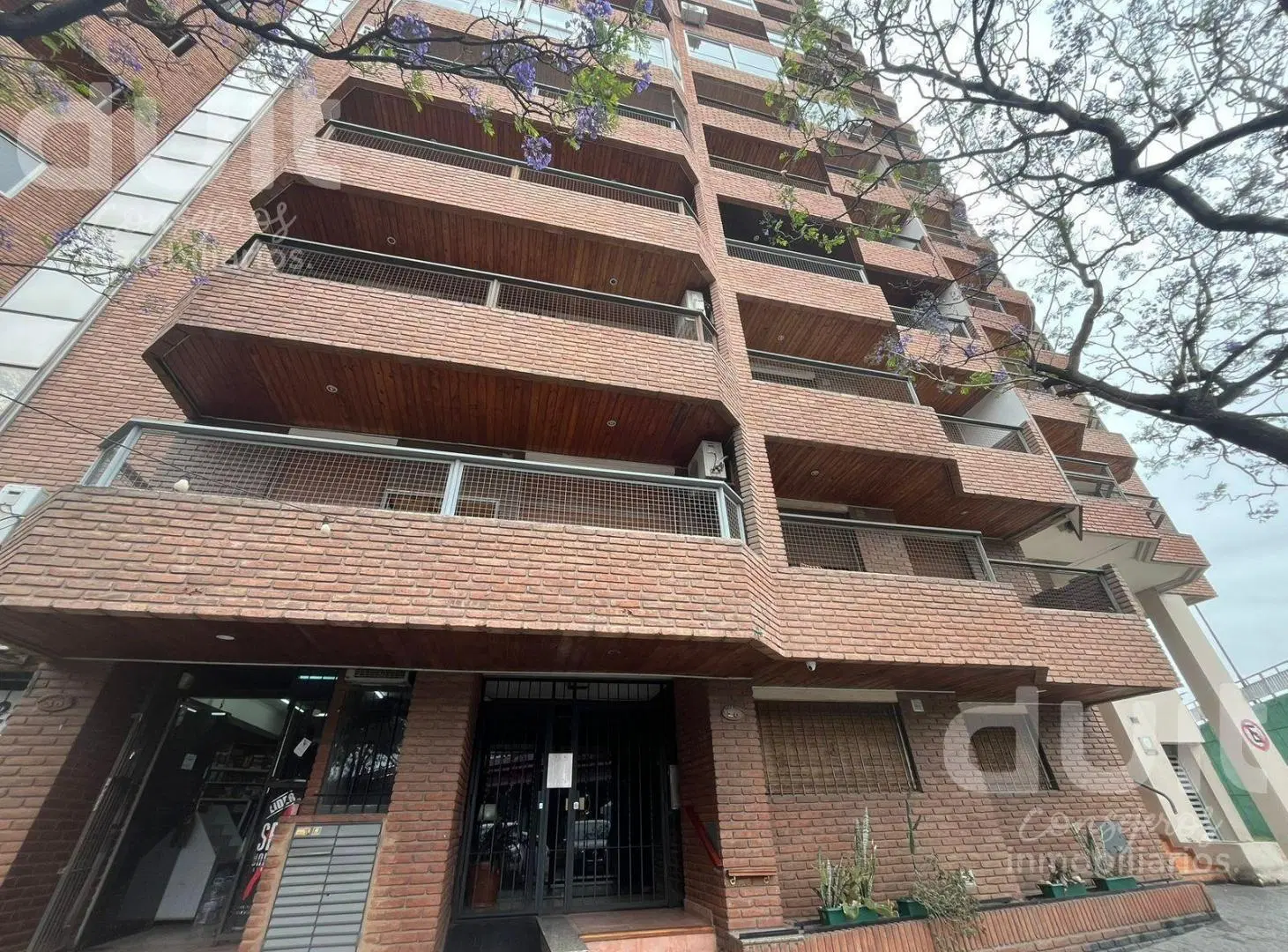 Departamento 1 dormitorio con Balcón y cochera doble Avenida Poeta Lugones 1