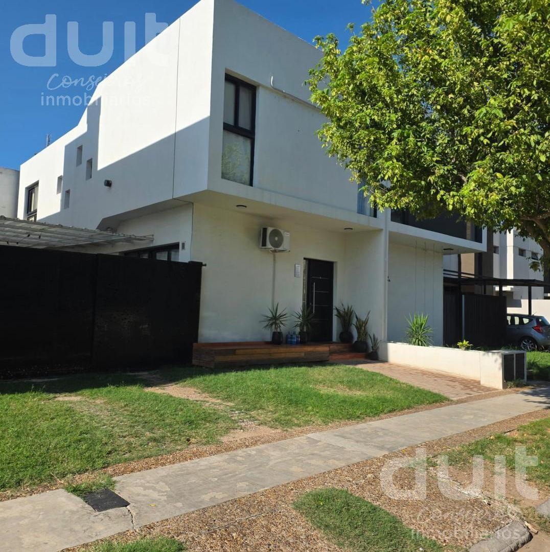OPORTUNIDAD DUPLEX 3 DORMITORIOS CLAROS DEL BOSQUE
