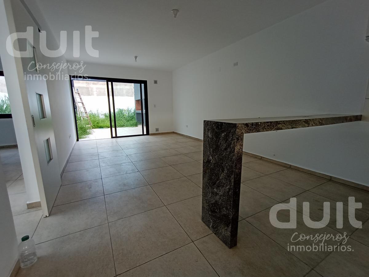 Prados de Manantiales, duplex FRENTE A LA PLAZA de 2 dormitorios! ENTREGA INMEDIATA!