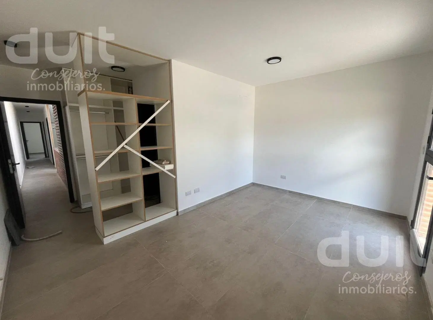 Casa en Distrito Sur toda en PB! Entrega Inmediata! 4
