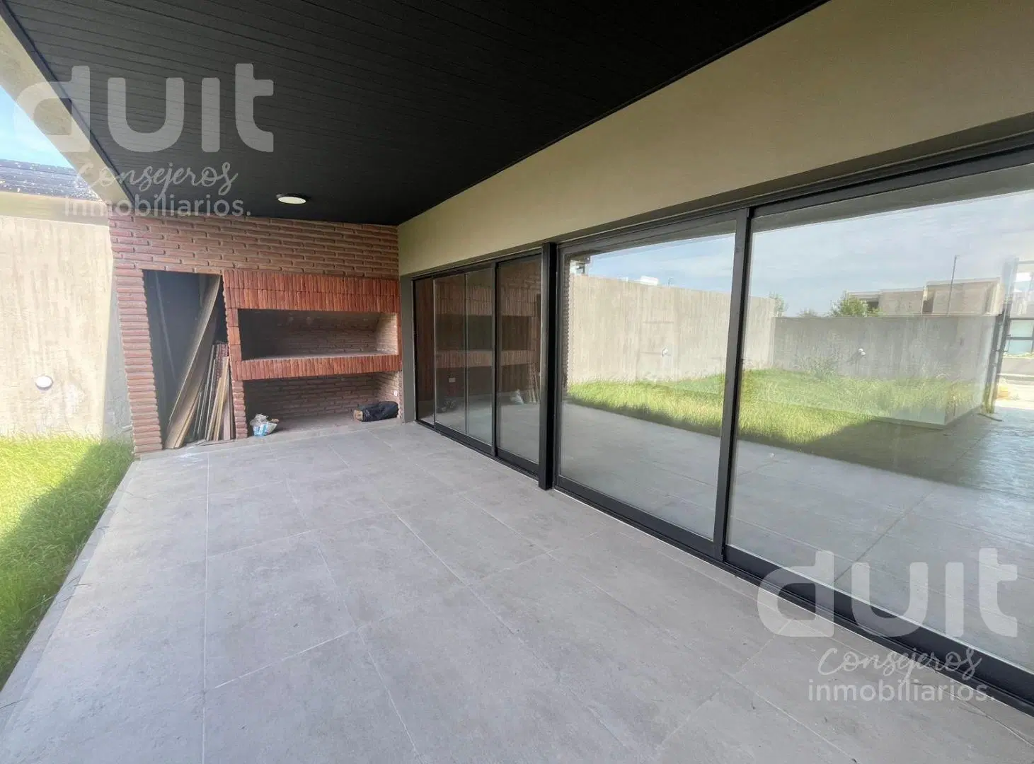 Casa en Distrito Sur toda en PB! Entrega Inmediata! 3