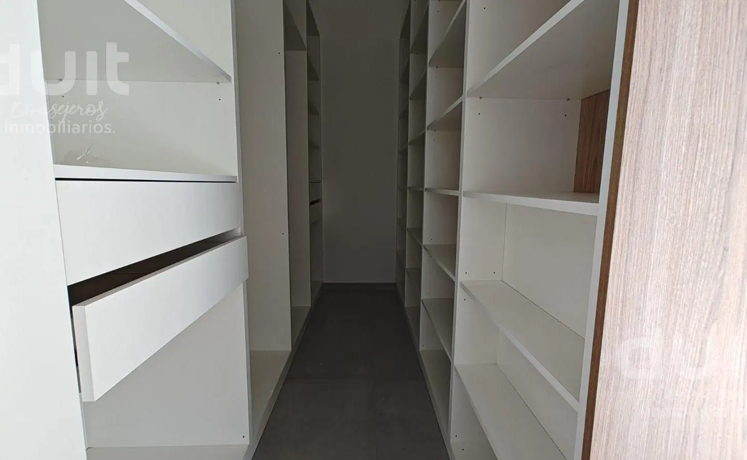 CASA lista para vivir de tres dor, UNA SOLA PLANTA en RINCONES DE MANANTIALES. 5