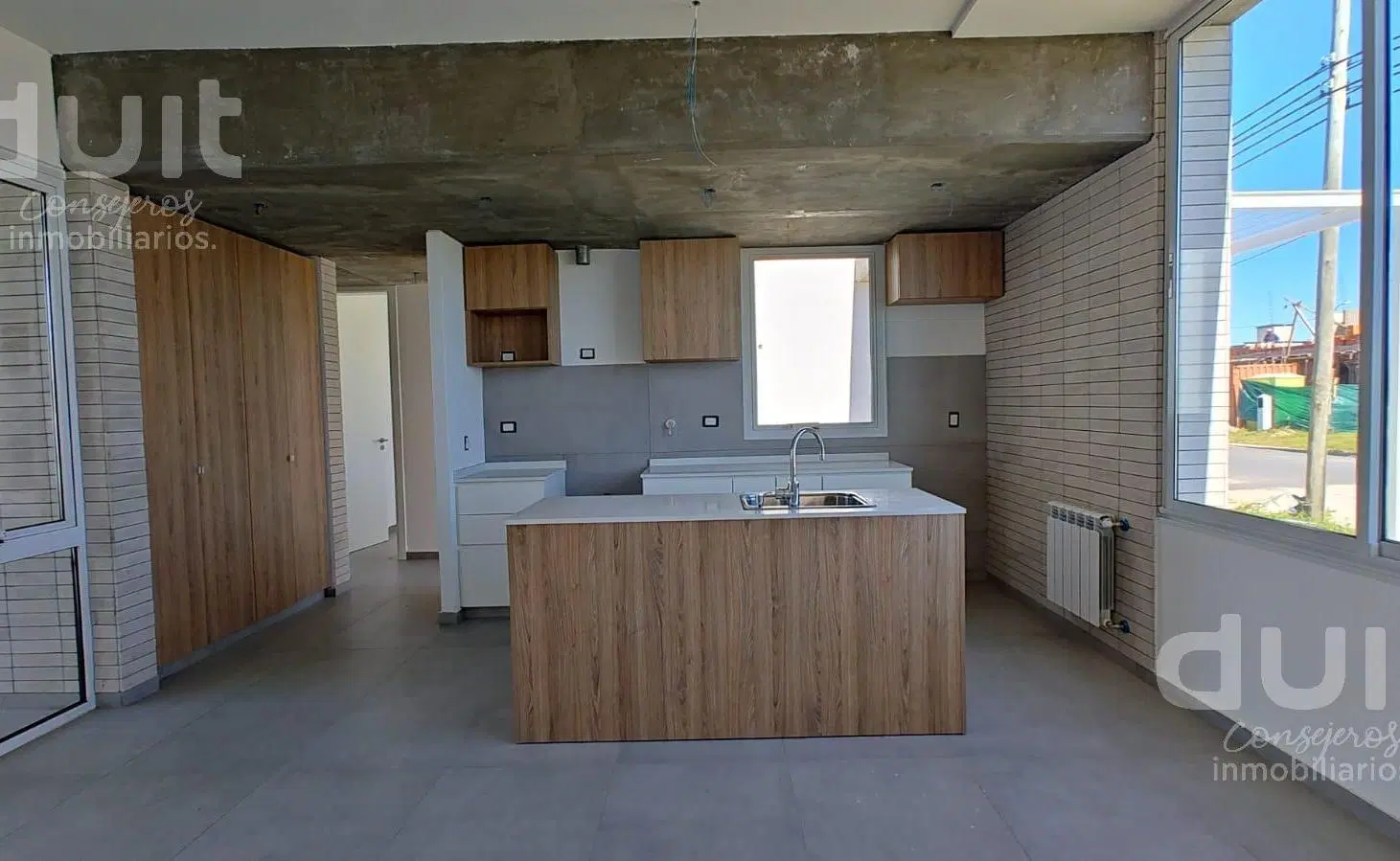 CASA lista para vivir de tres dor, UNA SOLA PLANTA en RINCONES DE MANANTIALES. 2