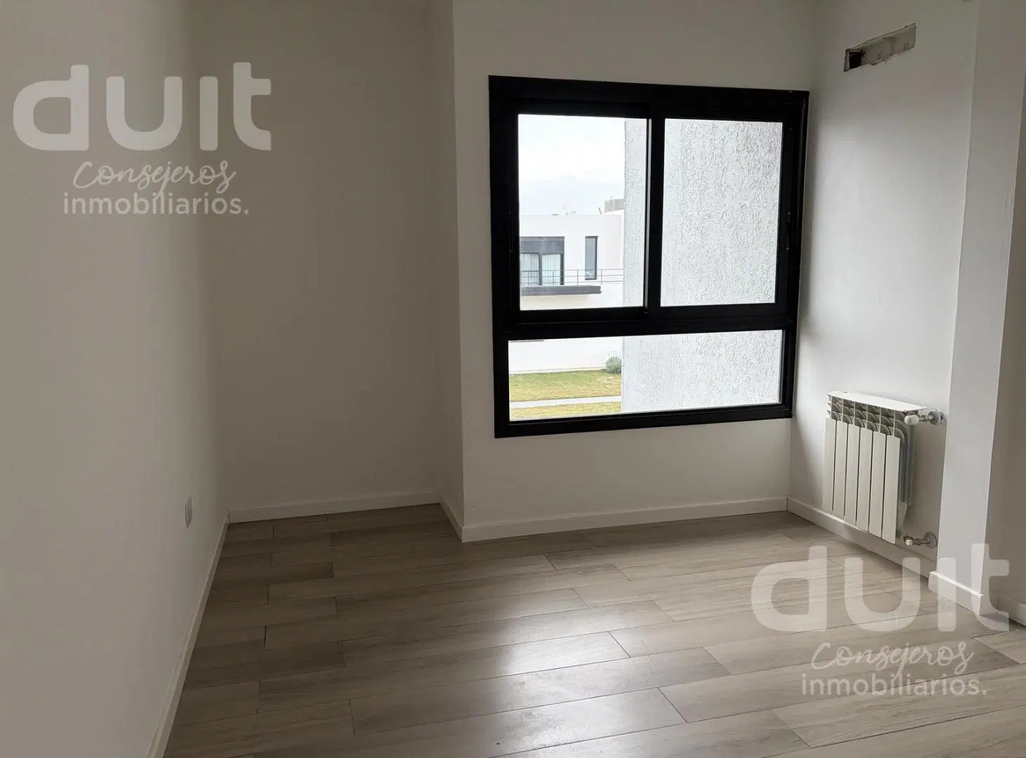 Duplex de 2 dormitorios en Alquiler en Solares de Manantiales 8