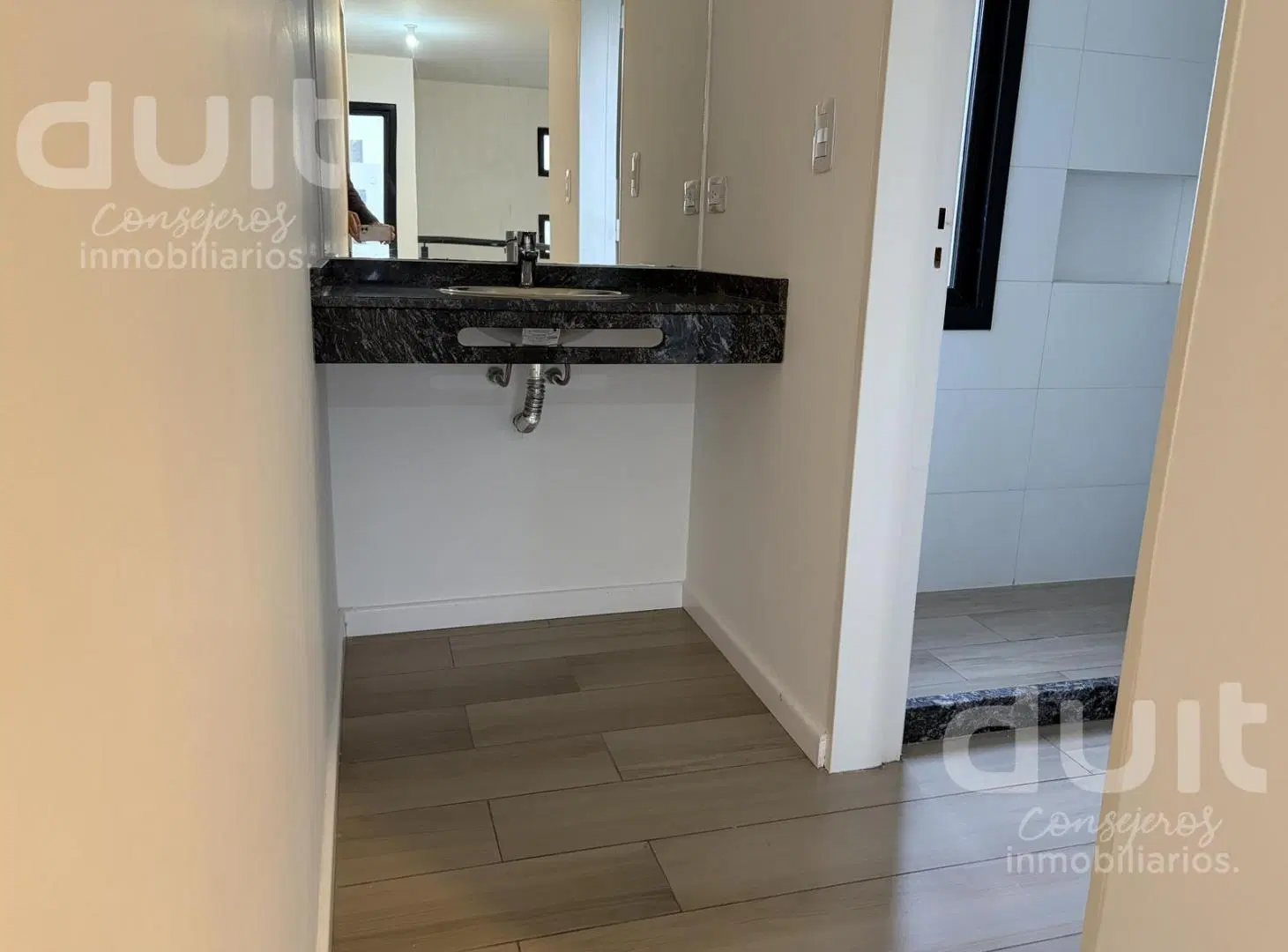 Duplex de 2 dormitorios en Alquiler en Solares de Manantiales 3