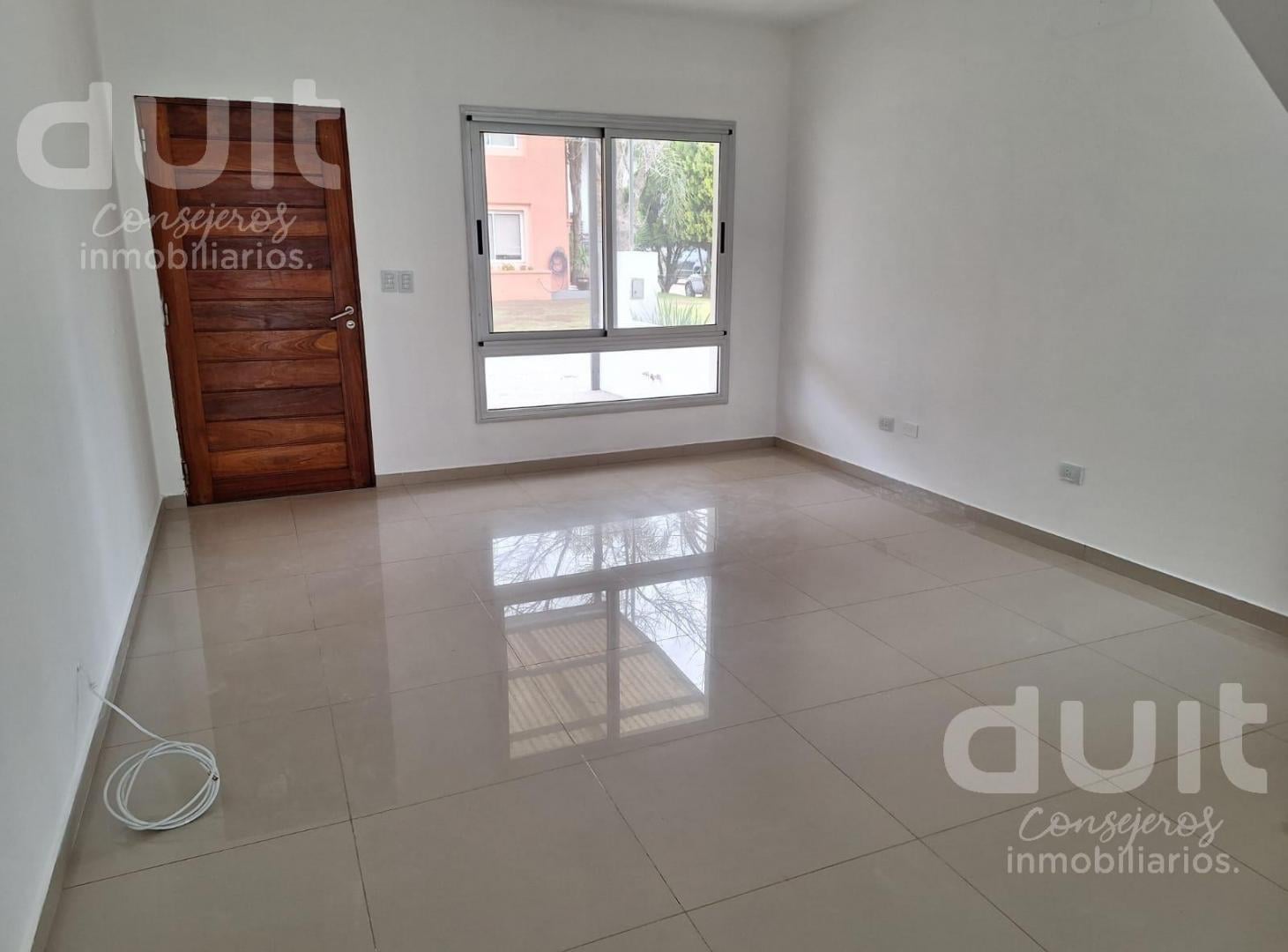 Foto de Duplex 3 dormitorios en alquiler en Tejas del Sur 2, imagen 1