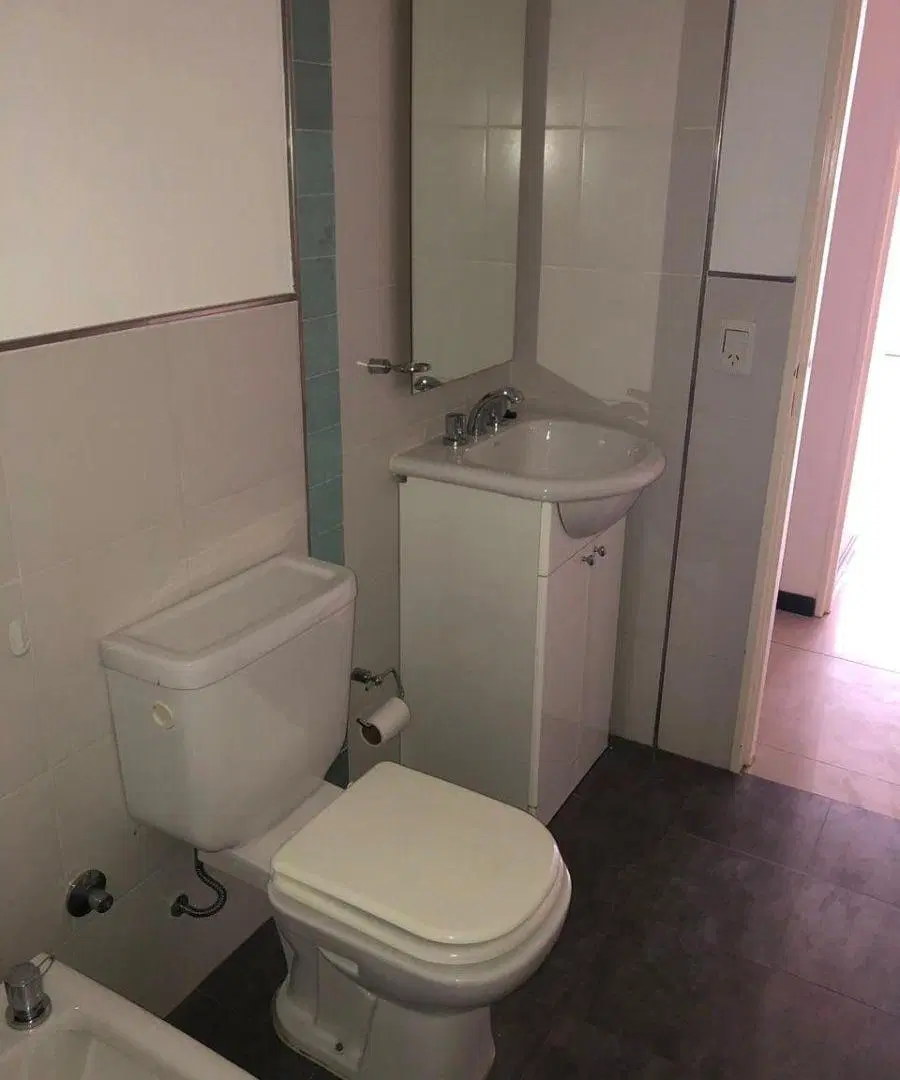 DEPARTAMENTO DE 1 DORMITORIO - EXCELENTE UBICACION -A METROS DE PLAZA ESPAÑA 5