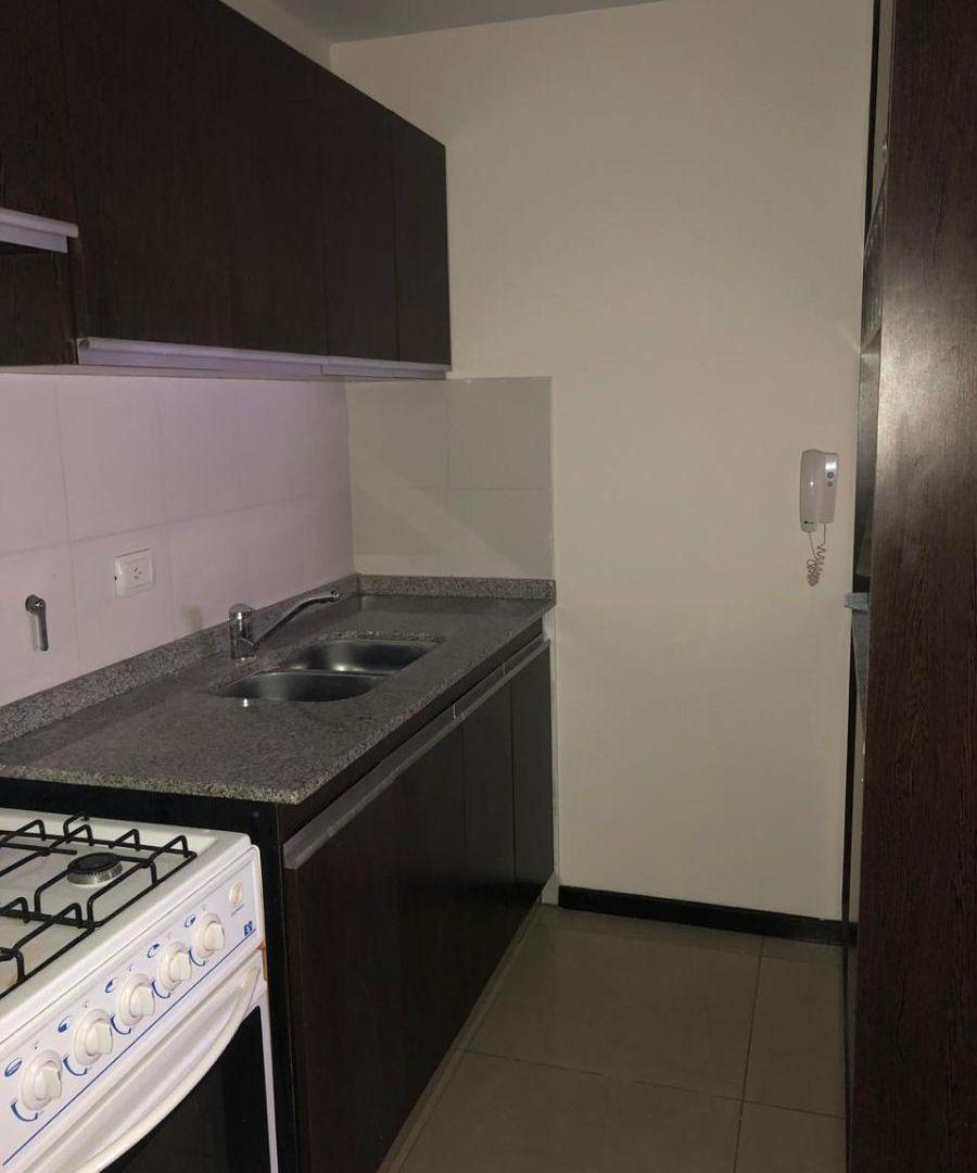 Foto de Dpto 1 dorm - Excelente ubicación - A metros de Plaza España - Balcón, imagen 3