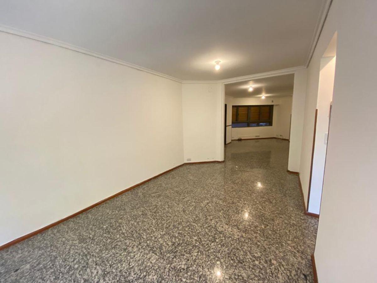 Foto de Dpto 2 dorm - Muy amplio - Frente al Patio Olmos - Gran tamaño., imagen 3