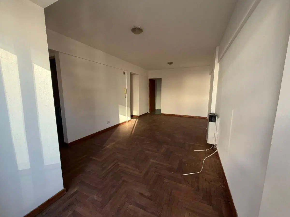 Dpto 1 dorm - A una cuadra del Buen Pastor - Excelente ubicacion - Luminoso 2