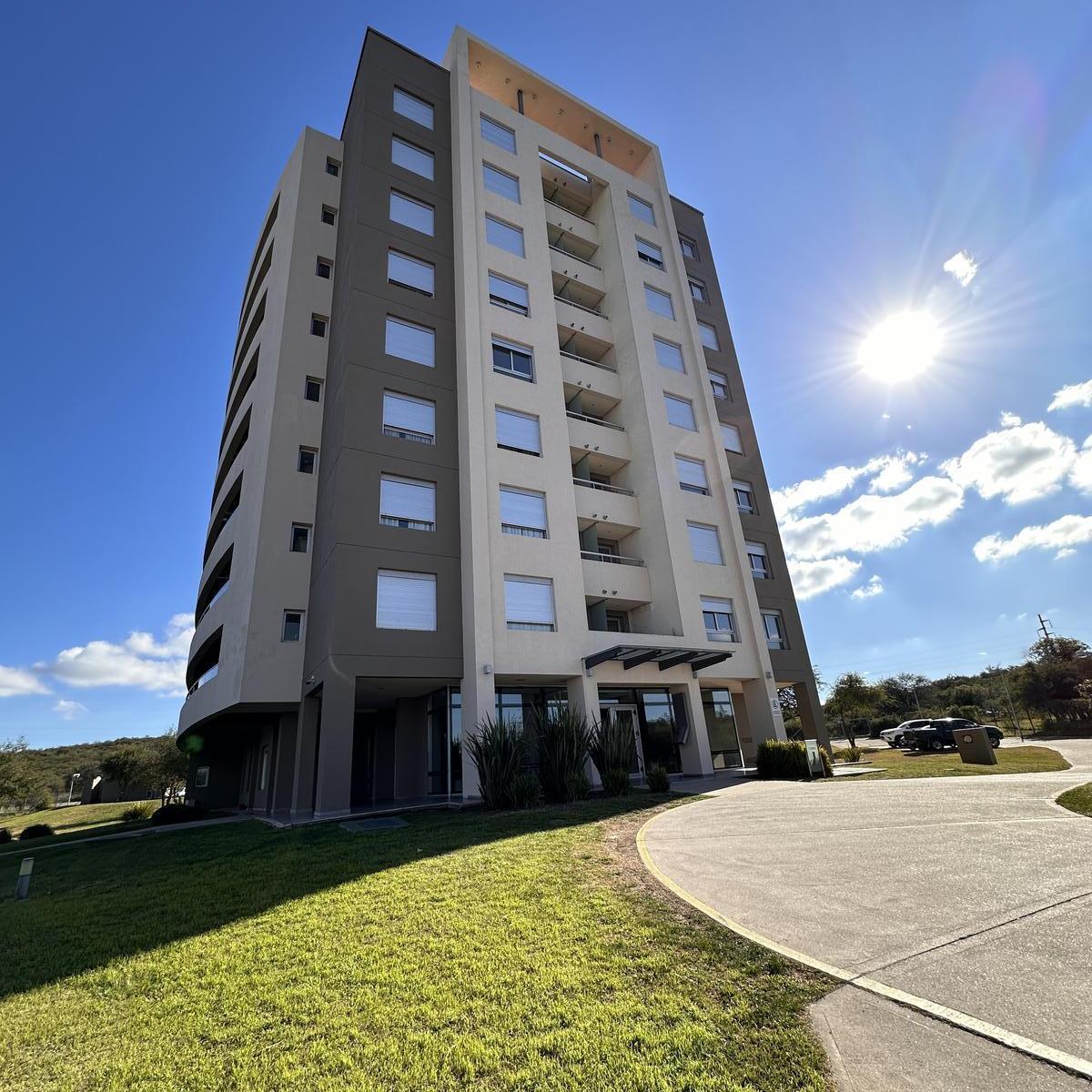 Venta Departamento en Parque Milenica 4 Autopista Cordoba Carlos Paz - Malagueño 1