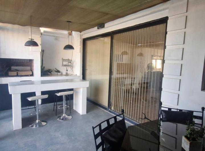 Foto de VENDO CASA - 4 DORMITORIOS - MONTE CRISTO, CORDOBA, imagen 5