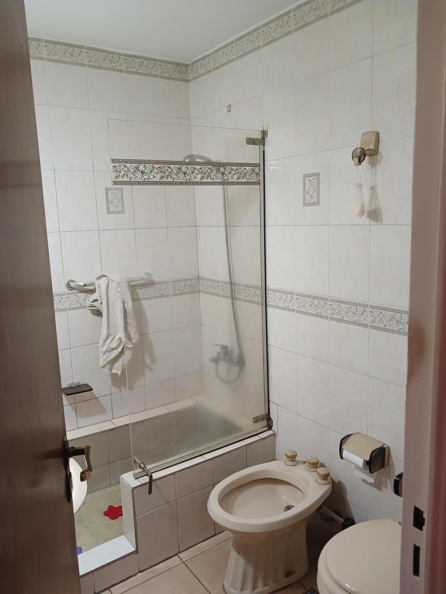 Departamento de 4 Ambientes a La Calle 2