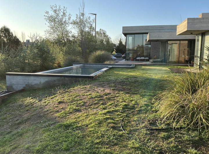 Casa en alquiler en Country La Cascada (opción amoblada) 5