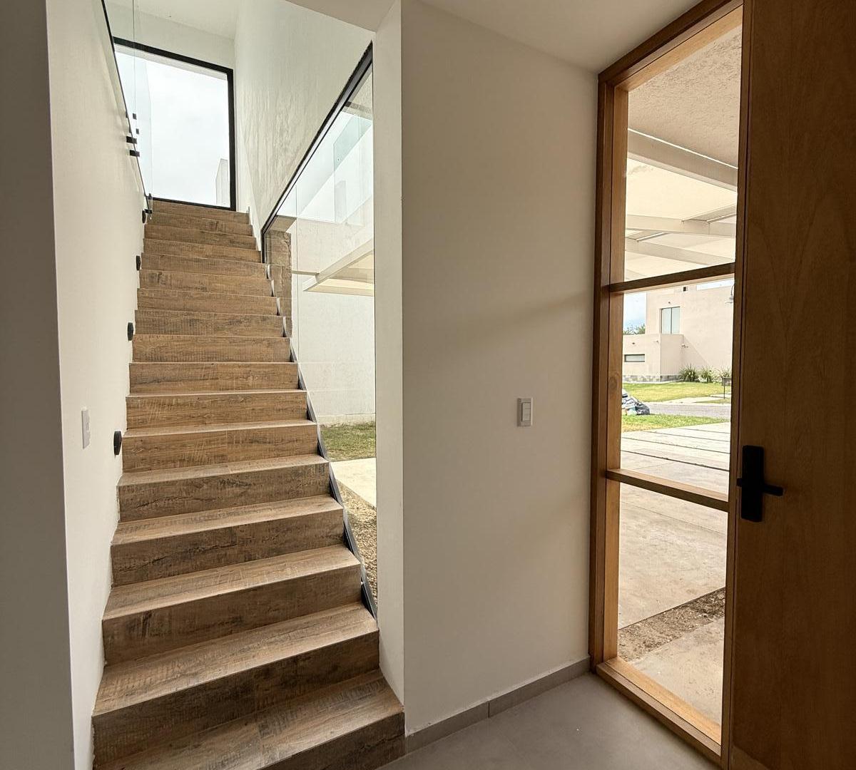 Foto de Casa en Venta en Cañitas Barrio Privado de 3 Dormitorios a Estrenar, imagen 3