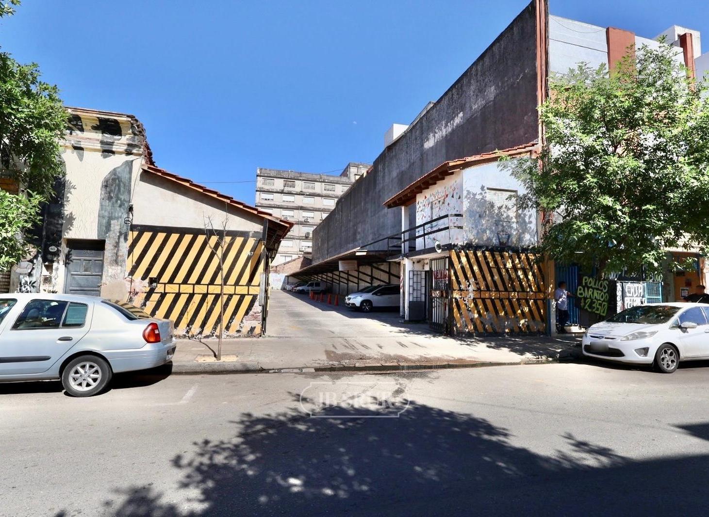 Playa de estacionamiento en Venta en barrio Centro