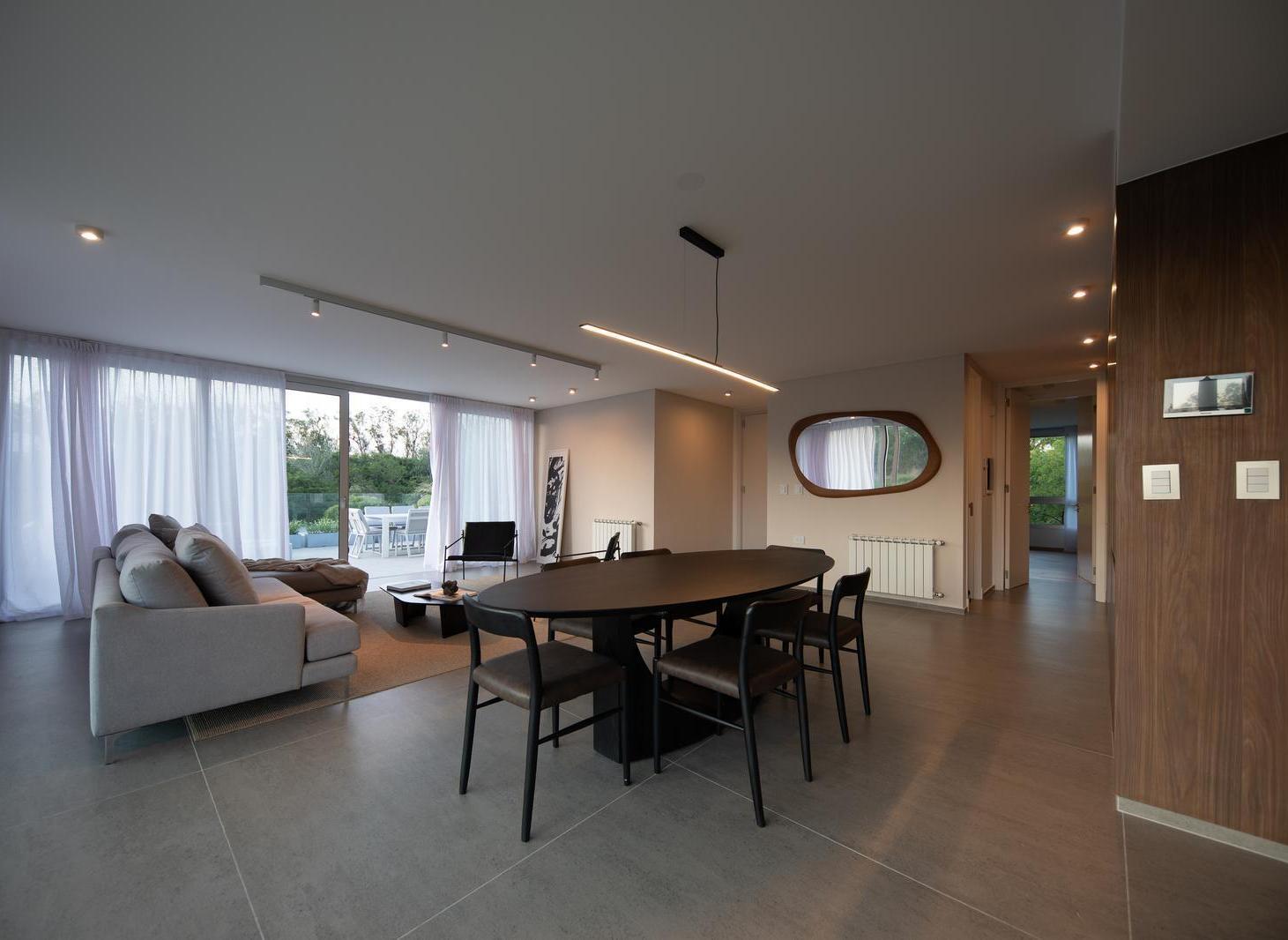 Foto de Departamento en Venta Villa Belgrano Saint Jordi 2 dormitorios amoblado, imagen 2