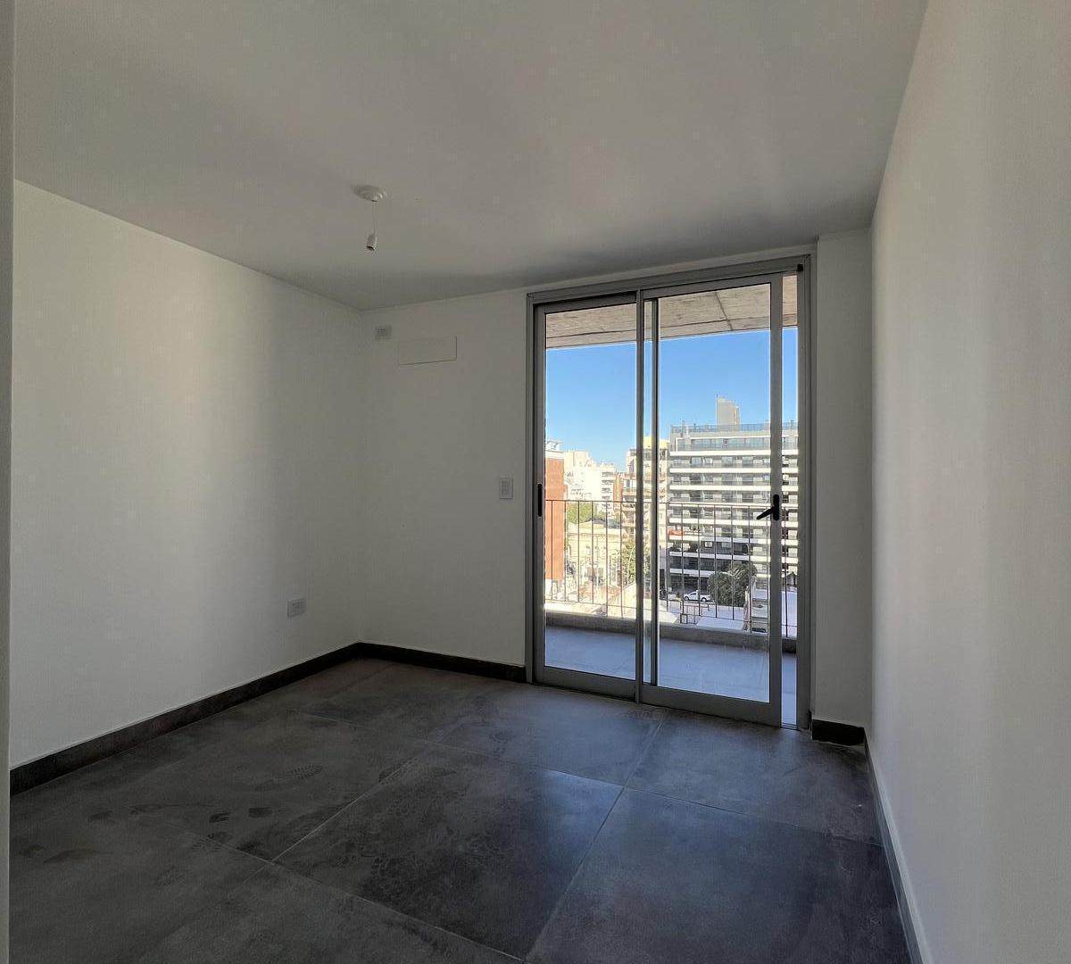 Foto de Pileta y SUM en General Paz - Departamento en Venta de 2 Dormitorios, imagen 5