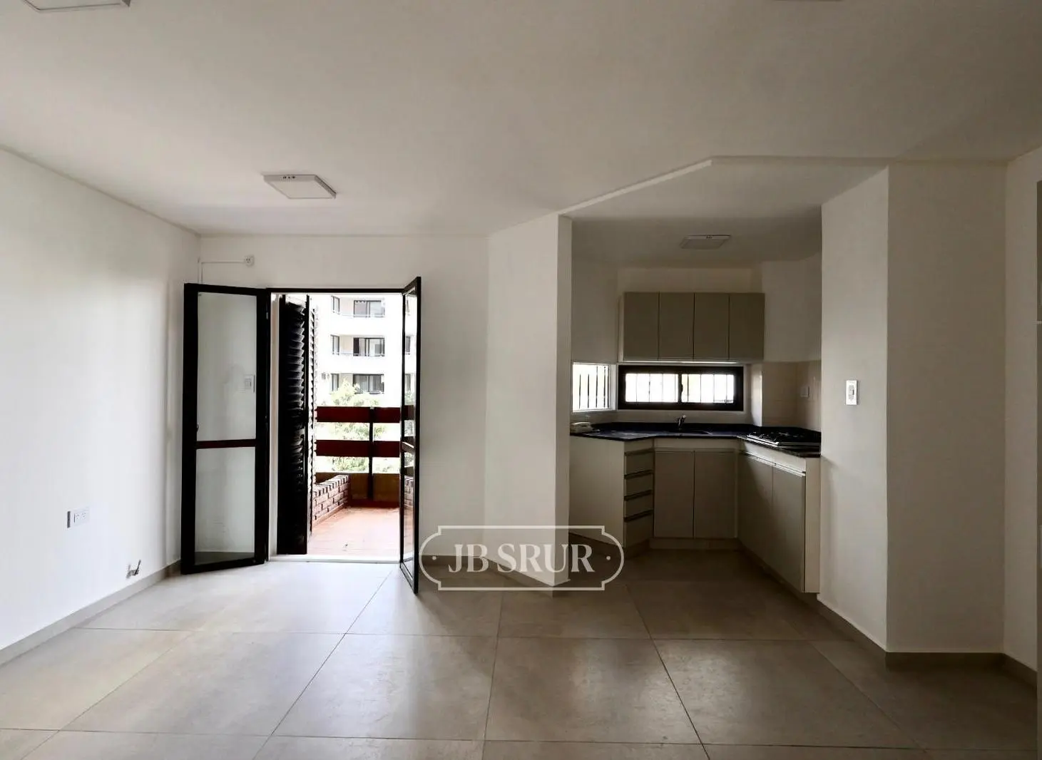 Departamento en Venta de 2 dormitorios con balcón en Nueva Cordoba 3