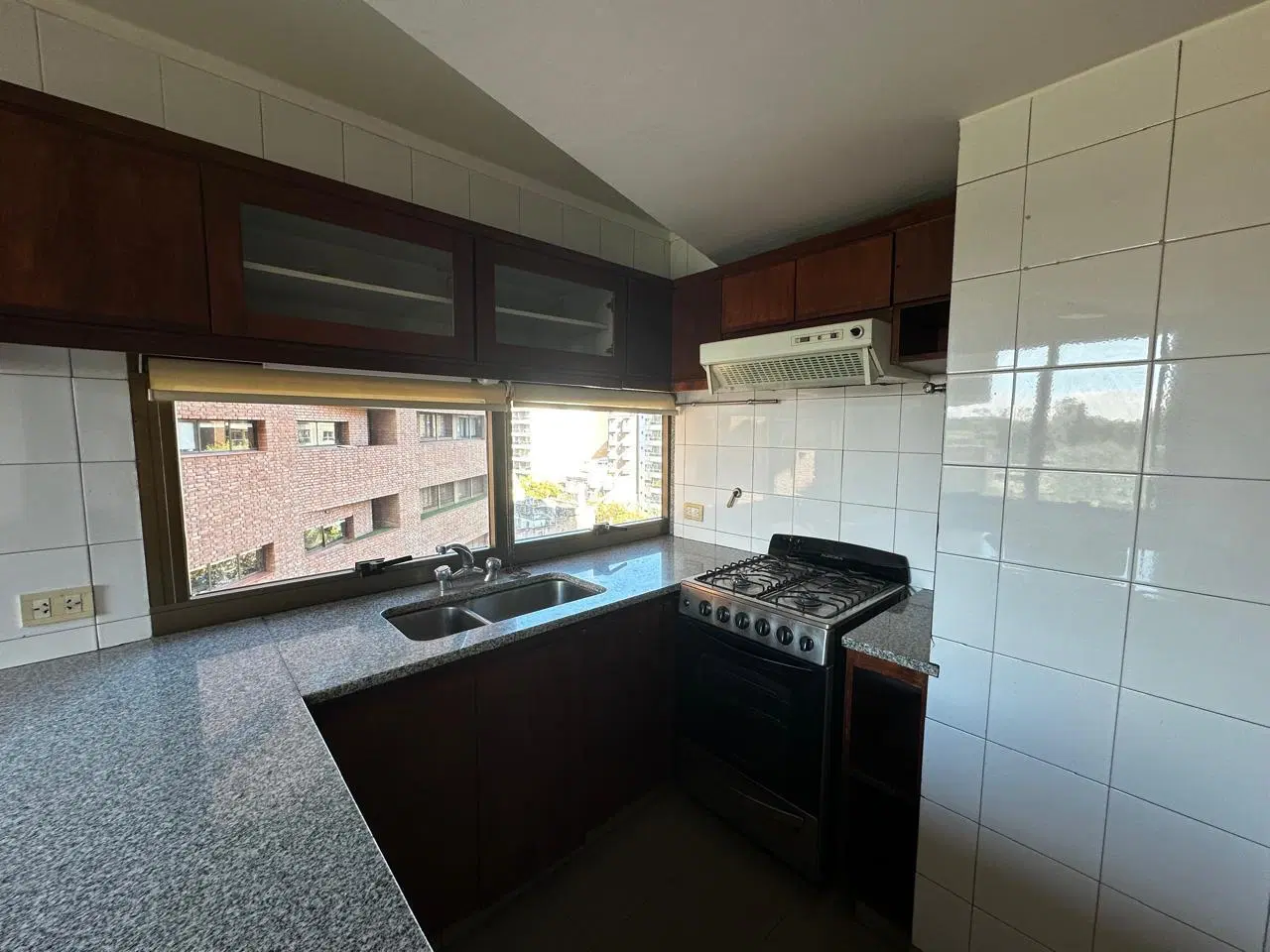 Departamento en Alquiler de 3 dormitorios en Nueva Cordoba 5