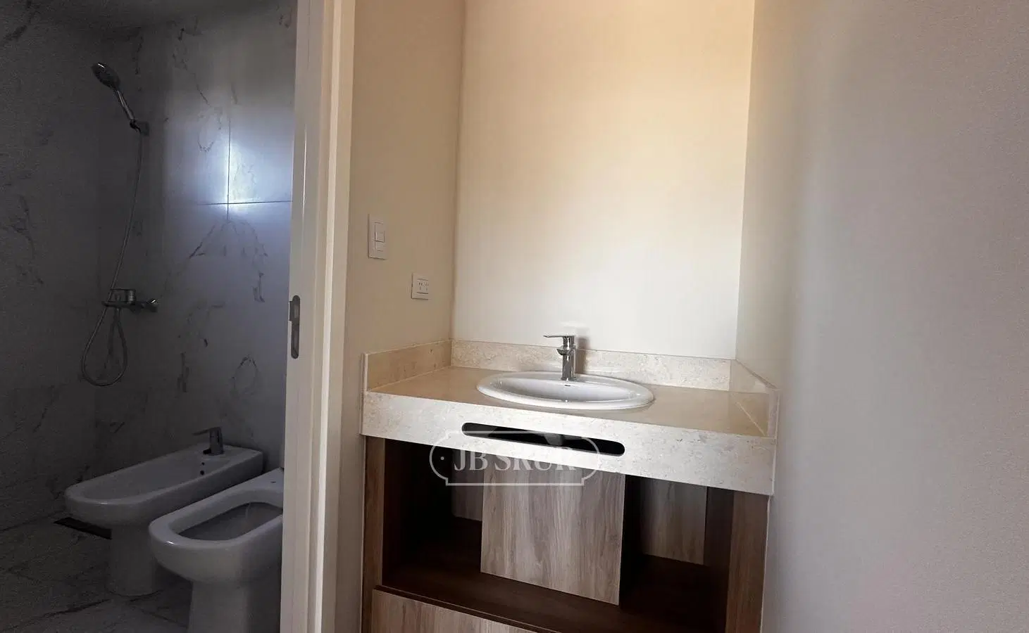 Departamento en venta de 2 dormitorios a mts de Paseo Rivera 2