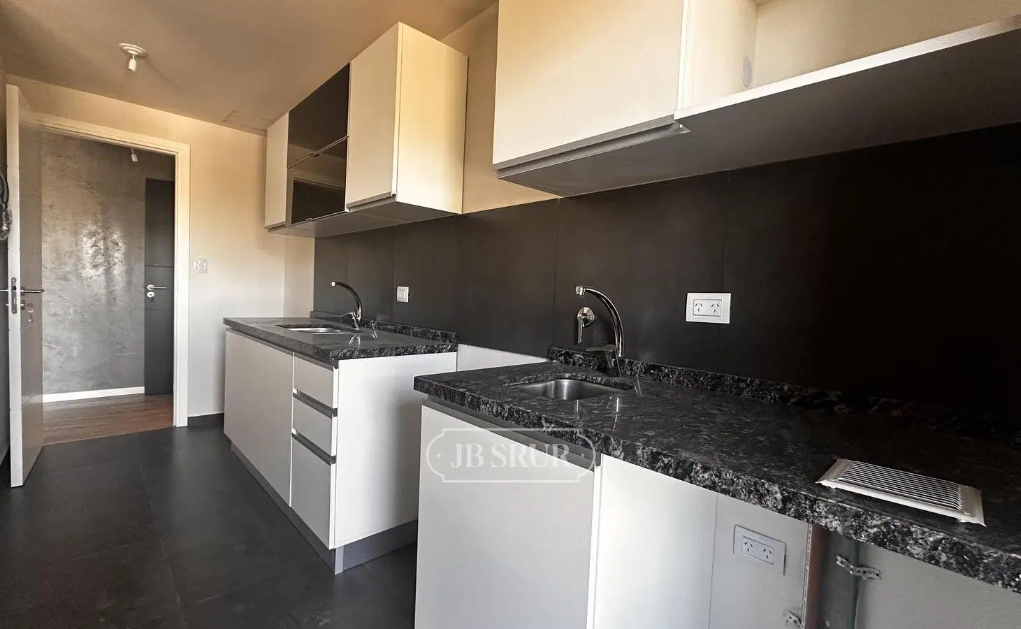 Departamento en venta de 2 dormitorios a mts de Paseo Rivera 5
