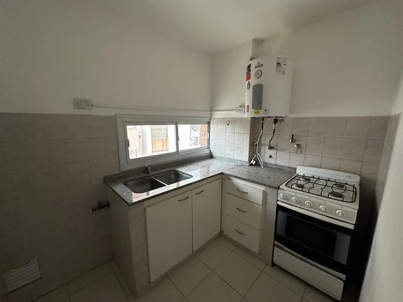 Departamento en Alquiler de 1 dormitorio en Centro 4