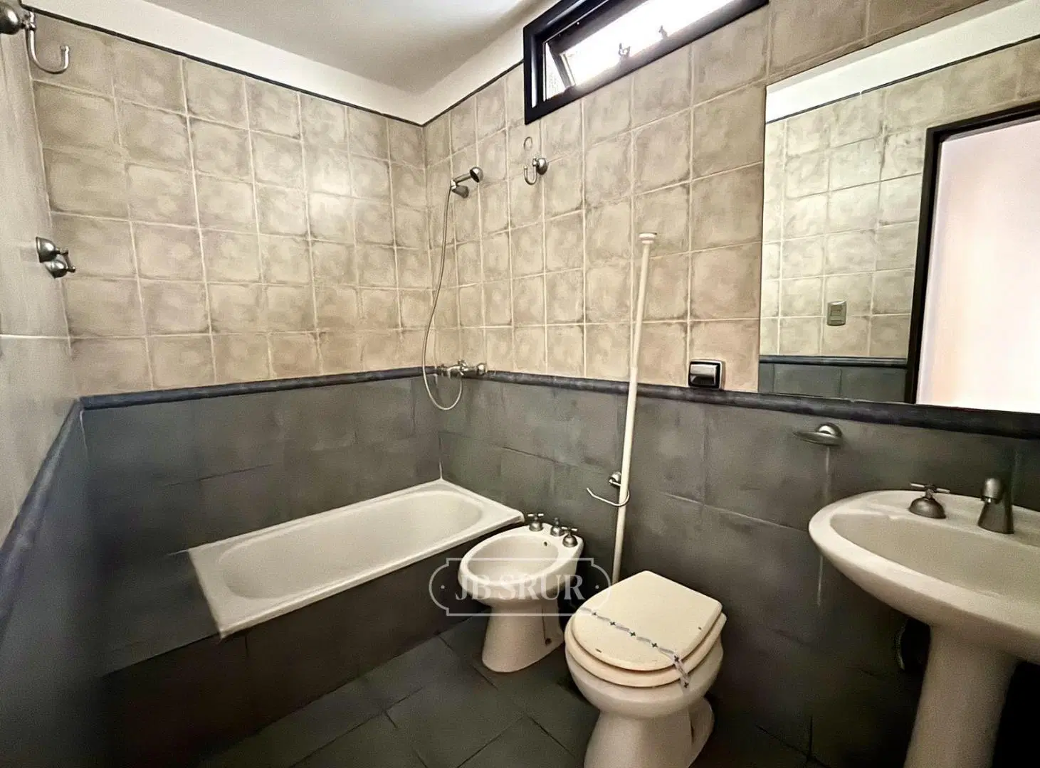 Departamento en venta de 1 dormitorio  con balcón en Nueva Córdoba 3