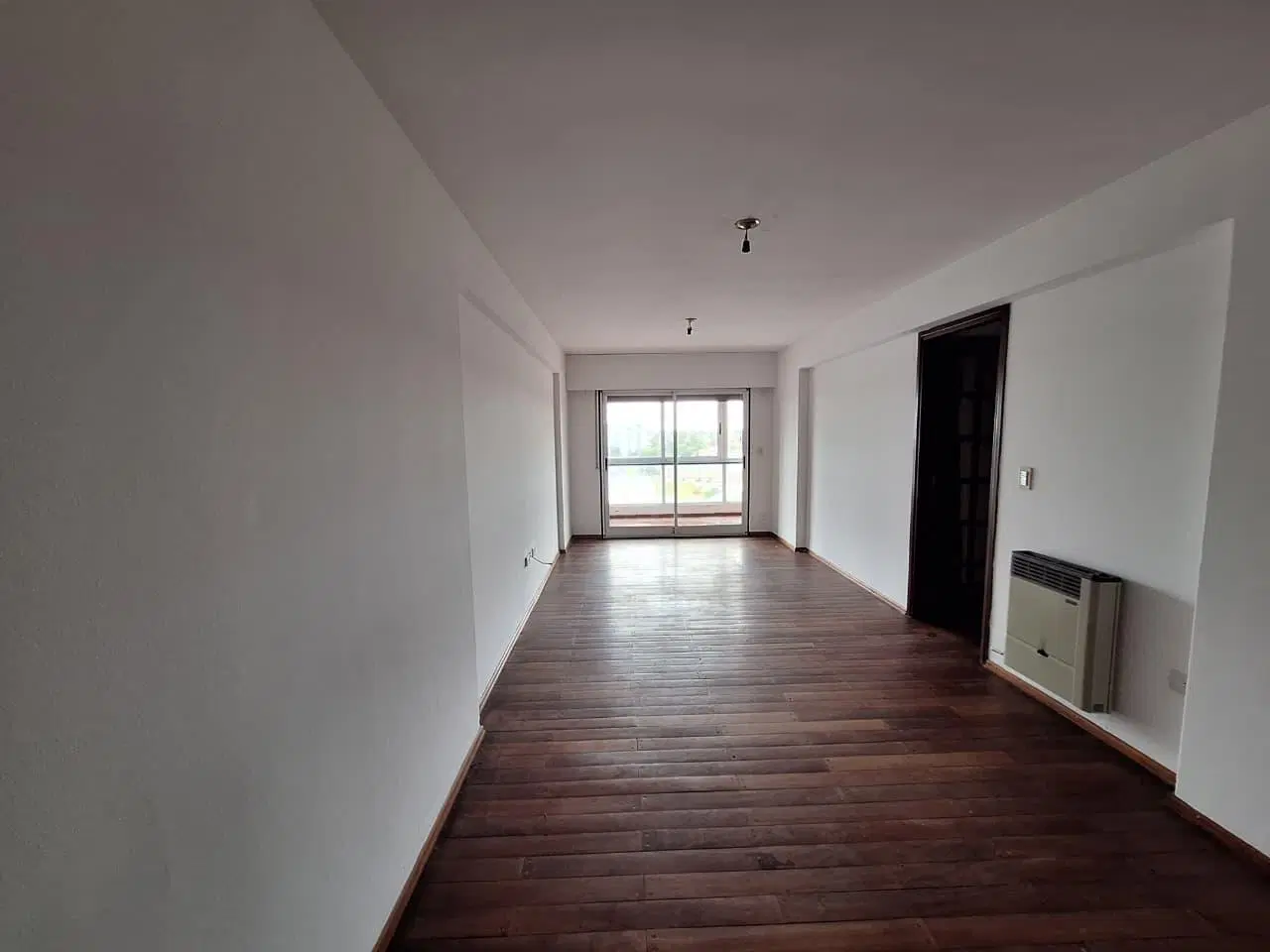 Departamento En Alquiler de 2 Dormitorios con cochera en Nueva Córdoba 2