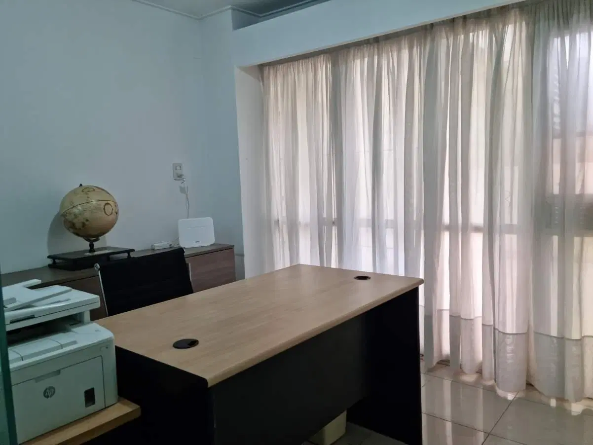 Venta oficina en Edificio Sirio Libanes 3