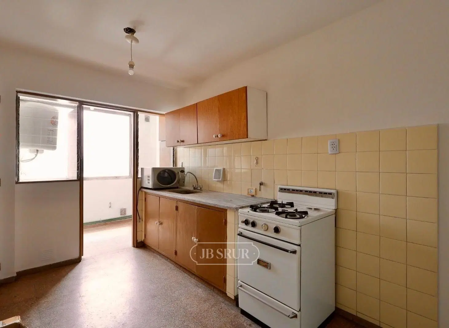 Departamento en venta de 2 dormitorios con balcón en barrio Centro 5