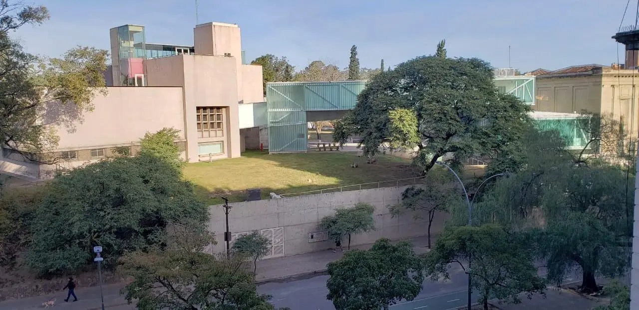 Departamento en Venta Amoblado - Piso Completo sobre Av Poeta Lugones 2