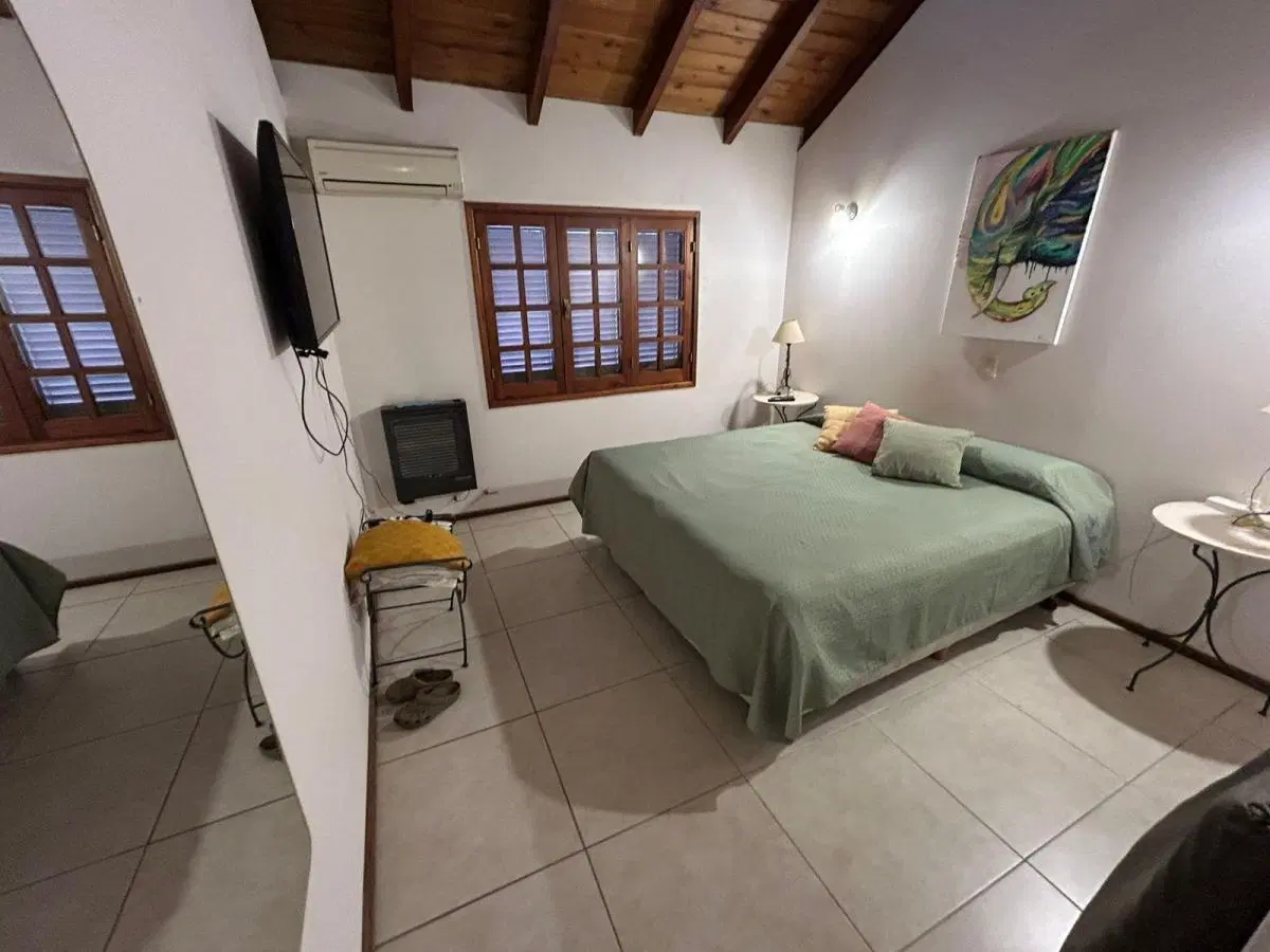 Casa a la venta 3 dormitorios en barrio San Salvador ,espectacular !! 3
