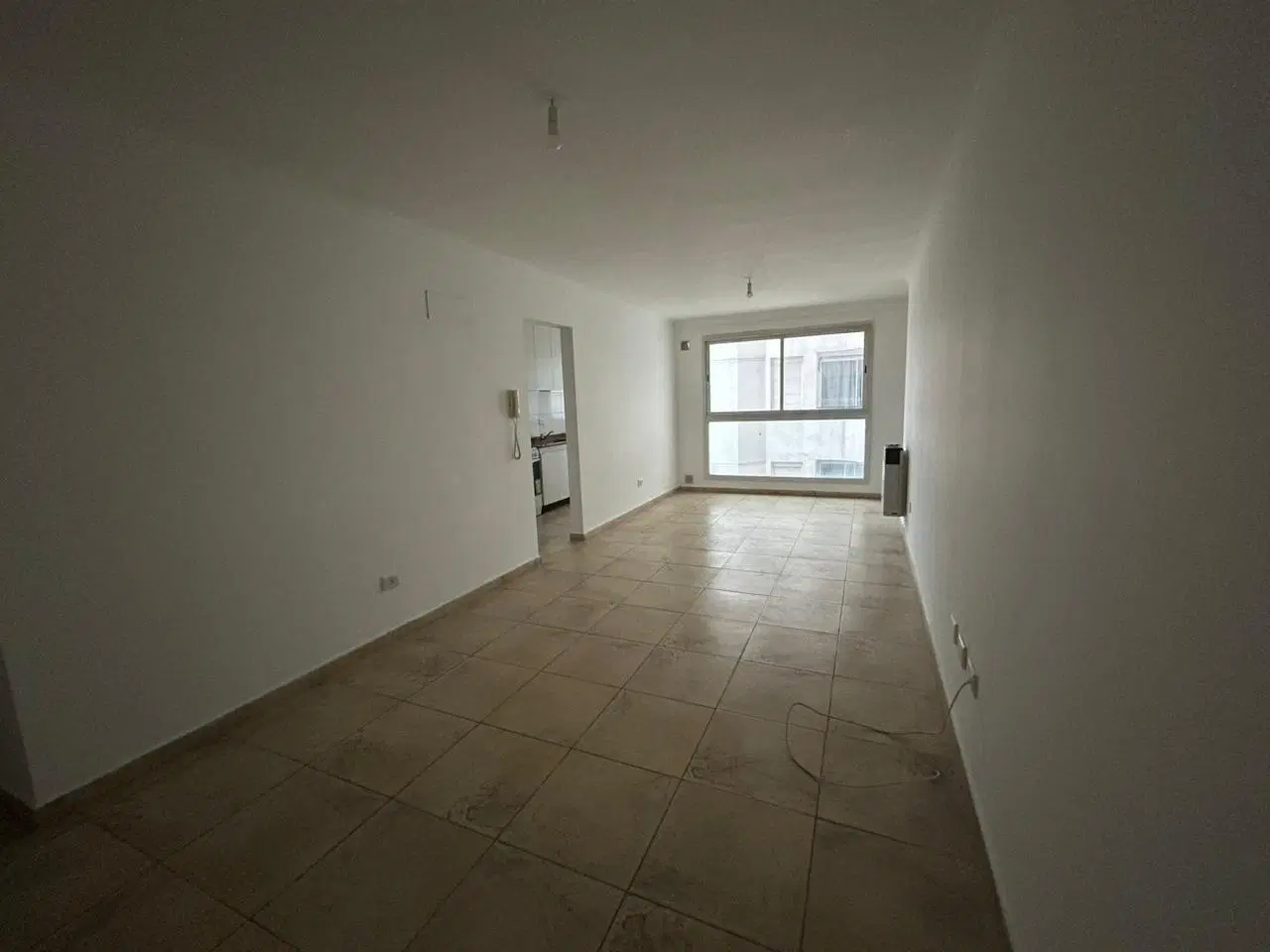 Departamento en Alquiler de 2 Dormitorios en Barrio Centro 4