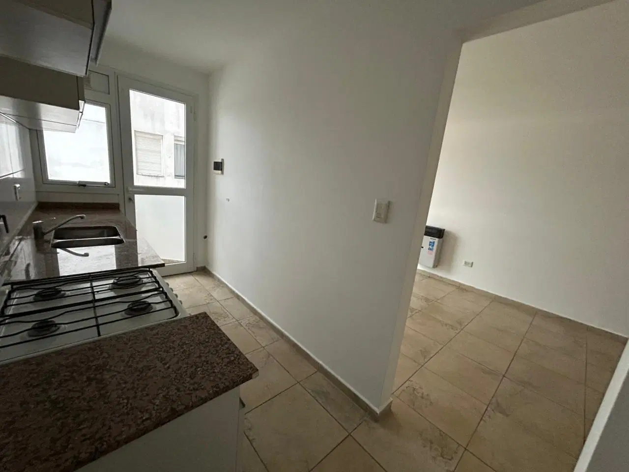 Departamento en Alquiler de 2 Dormitorios en Barrio Centro 5