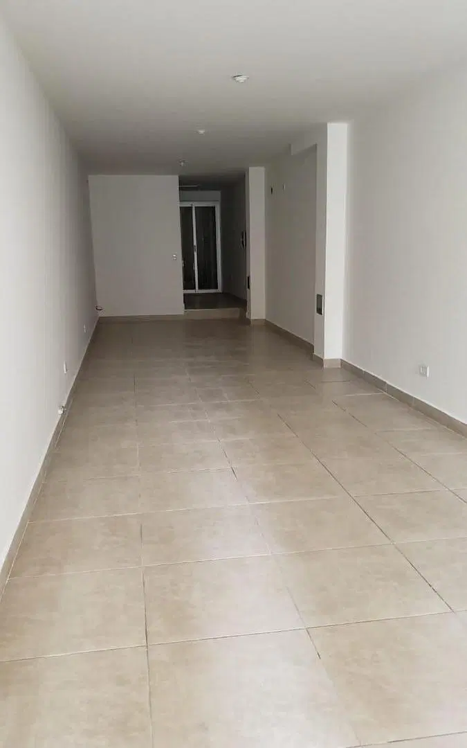 Local en venta en Alberdi 1