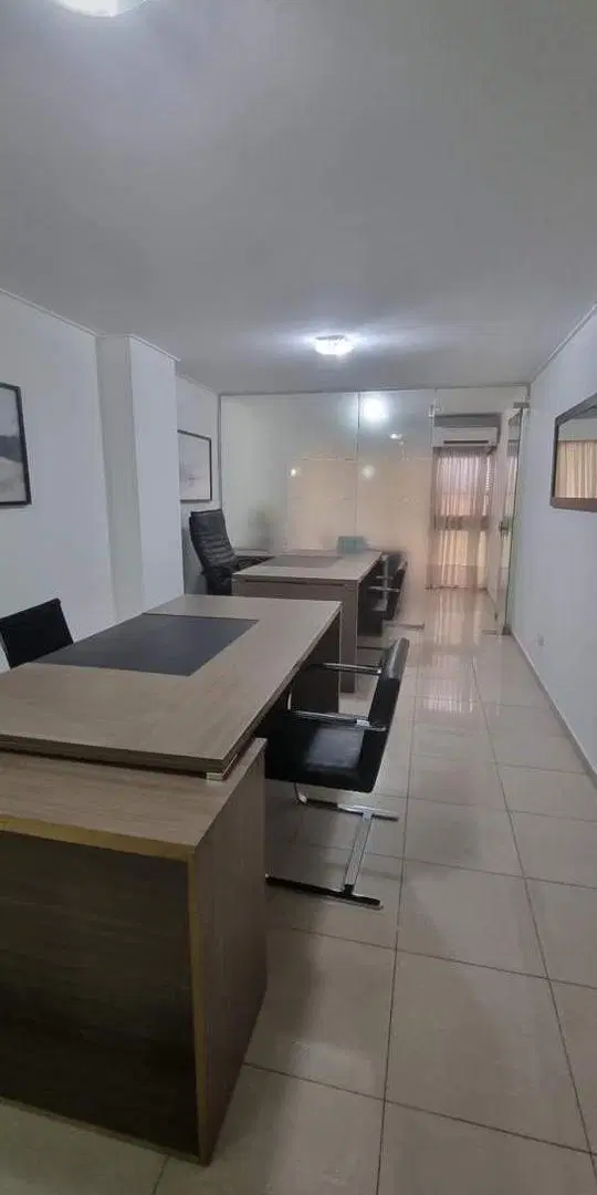 Venta oficina en Edificio Sirio Libanes 4