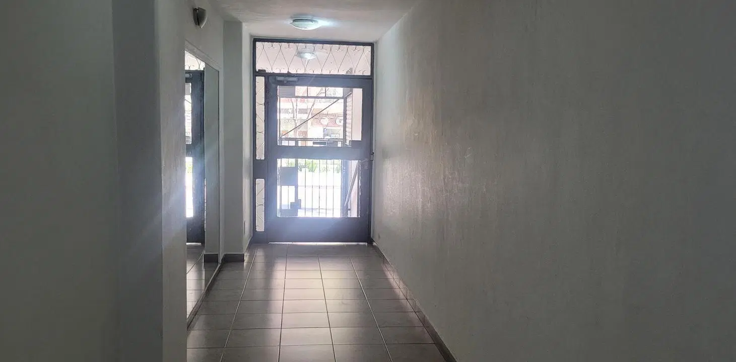 Oficina en venta sobre Avenida Chacabuco 1